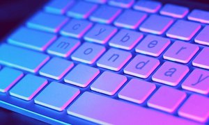 坚果公司在广西网站建设中如何高效运用计算机与互联网技术