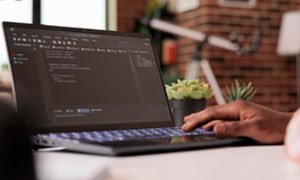 专业度与安全性的双重打造消防设备网站建设