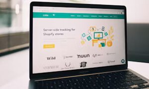 软件公司借助网站建设强化品牌形象的核心策略