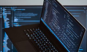 网站制作技术对比：JSP 与 ASP 的核心差异与共性分析